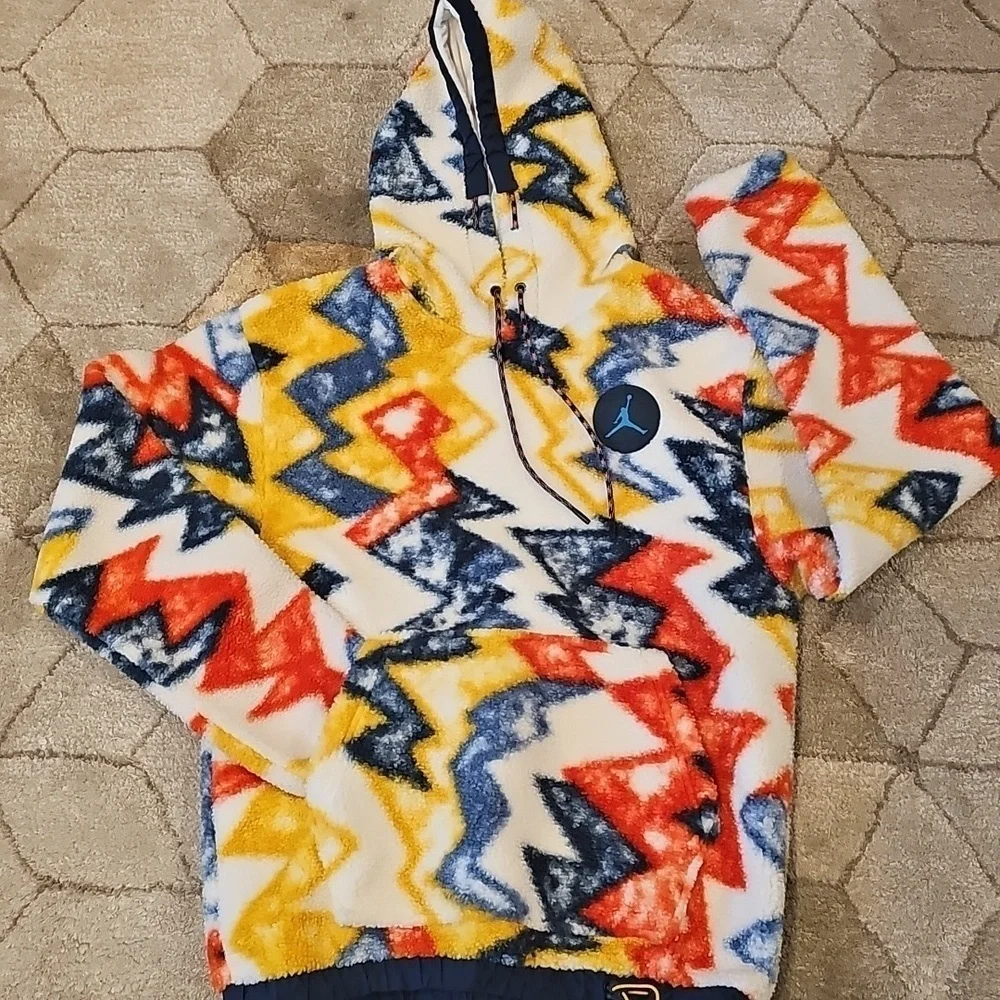 Jordan essentials mountainside